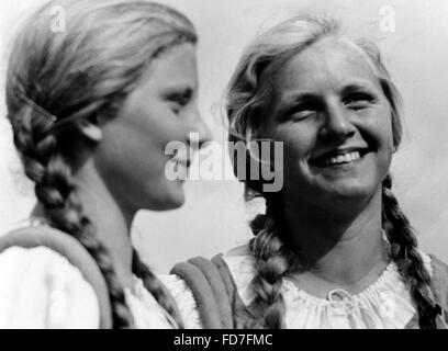 BDM girls with pigtails, 1930s Stock Photo