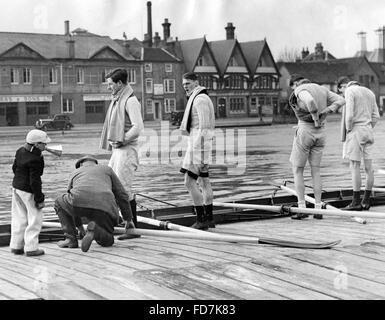 Oxford rowing crew practicing for the University Boat Race, 1937 Stock Photo