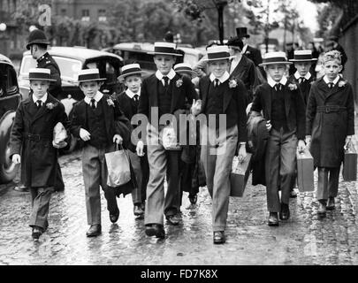 Students from Orley Farm School in London, 1938 Stock Photo