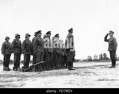 Parade ground drill at a unit of the Wehrmacht, 1940 Stock Photo ...