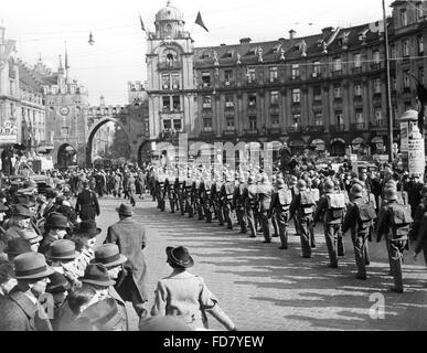 Austrian soldiers at Karlsplatz in Munich, 18.03.1938 Stock Photo
