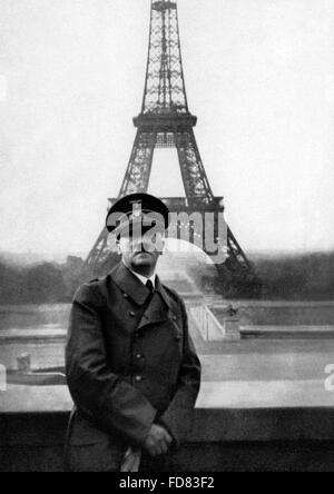 Adolf Hitler in Paris, France, June 1940, the Eiffel tower in the ...