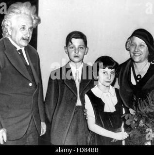 Albert Einstein and his wife Elsa in New York, 1935 Stock Photo