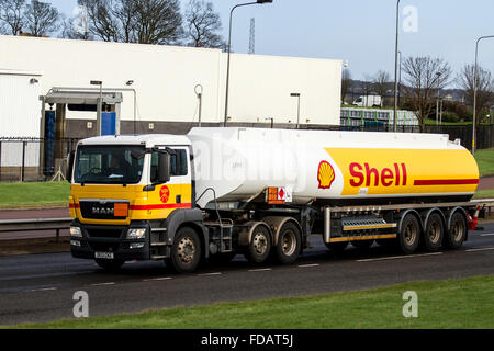 A Shell articulated fuel tanker lorry travelling along the Kingsway West dual carriageway in Dundee, UK Stock Photo