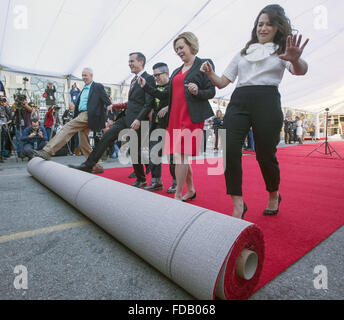 Los Angeles, California, USA. 29th Jan, 2016. The 2016 SAG Awards officially rolled out the red carpet at the Shrine Auditorium on Friday morning in preparation for Saturday's awards show. Rolling out the red carpet on Friday morning are SAG-AFTRA Awards Vice Chair, DARYL ANDERSON, Executive Director KATHY CONNELL, Los Angeles Mayor ERIC GARCETTI, Actress LEA DILARIA (Orange Is The New Black), along with SAG-AFTRA Awards Committee member, JOBETH WILLIAMS, and Actress KATIE LOWES. Credit:  David Bro/ZUMA Wire/Alamy Live News Stock Photo