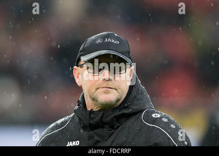Leverkusen, Germany. 30th Jan, 2016. Hanover coach Thomas Schaaf pictured before the German Bundesliga football match between Bayer Leverkusen and Hanover 96, at the BayArena in Leverkusen, Germany, 30 January 2016. PHOTO: MAJA HITIJ/DPA (EMBARGO CONDITIONS - ATTENTION: Due to the accreditation guidelines, the DFL only permits the publication and utilisation of up to 15 pictures per match on the internet and in online media during the match.) Credit:  dpa/Alamy Live News Stock Photo