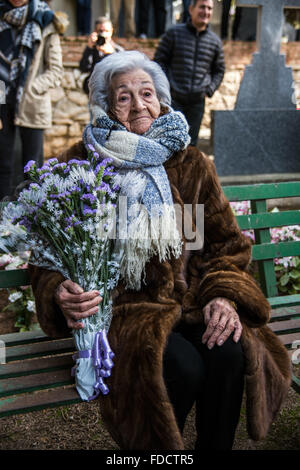 Guadalajara, Spain. 30th Jan, 2016. Ascension Mendieta, daughter of Timoteo Mendieta, during the day of the exhumation of her fathers' rests, which were buried in a common grave after being murder by Francos' forces in 1939 Credit:  Marcos del Mazo/Pacific Press/Alamy Live News Stock Photo