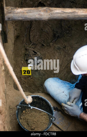 Guadalajara, Spain. 30th Jan, 2016. Exhumation of Timoteo Mendietas' rests, which were buried in a common grave after being murder by Francos' forces in 1939. The grave, more than 3 meters deep gathers the rest of 22 bodies. Credit:  Marcos del Mazo/Pacific Press/Alamy Live News Stock Photo