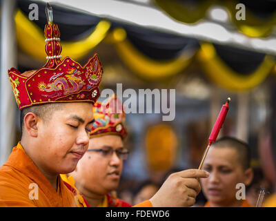 Bangkok, Bangkok, Thailand. 31st Jan, 2016. Mahayana Buddhist monks participate in a prayer service before Chinese New Year at Wat Mangon Kamlawat, the largest Mahayana (Chinese) Buddhist temple in Bangkok. Thailand has the largest overseas Chinese population in the world; about 14 percent of Thais are of Chinese ancestry and some Chinese holidays, especially Chinese New Year, are widely celebrated in Thailand. Chinese New Year, also called Lunar New Year or Tet (in Vietnamese communities) starts Monday February 8. The coming year will be the ''Year of the Monkey. (Credit Image: © Jack Kurtz Stock Photo