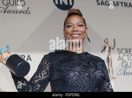 Los Angeles, CA, USA. 30th January, 2016.Actress Queen Latifah poses in the press room of the 22nd Annual Screen Actors Guild Awards, SAG Awards, at The Shrine Auditorium in Los Angeles, USA, on 30 January 2016. Photo: Hubert Boesl /dpa - NO WIRE SERVICE - Credit:  dpa picture alliance/Alamy Live News Stock Photo