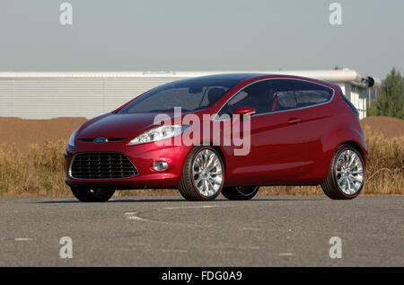 2007 Ford Verve concept car which became the Mk6 sixth generation Ford Fiesta Stock Photo