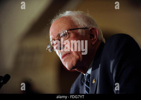 Davenport, Iowa. 29th Jan, 2016. Democratic presidential candidate Sen ...