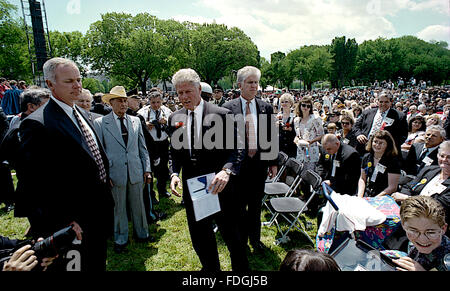 Washington, DC., USA, 15th May, 1995 President William  Clinton attends the annual Police Memorial on Capitol Hill.  Credit: Mark Reinstein Stock Photo