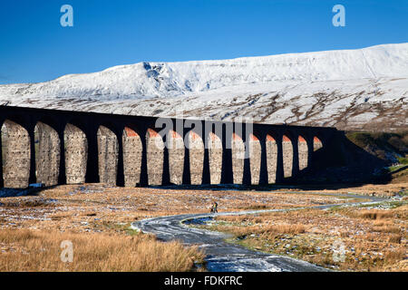 Ribblehead Viaduct and Whernside in Winter Ribblehead Yorkshire Dales England Stock Photo