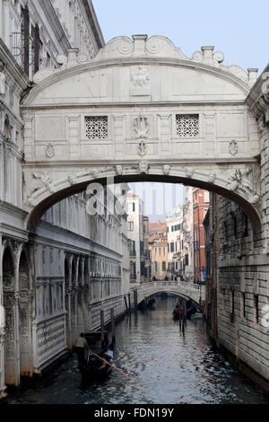 THE BRIDGE OF SIGHS FROM ARCH BRIDGE IN VENICE ITALY EUROPE