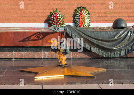 Eternal flame at the Tomb of the Unknown Soldier by the Kremlin wall in Alexander Gardens, Moscow, Russia Stock Photo