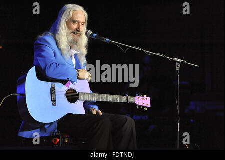 Charlie Landsborough performs at the Music Hall in Aberdeen, Scotland on 2nd November 2011. Stock Photo