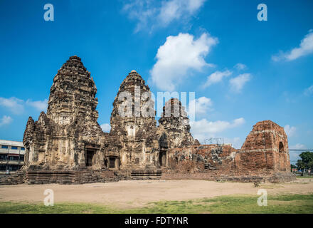 Lop Buri, Phra Prang Sam Yot monkey temple Stock Photo