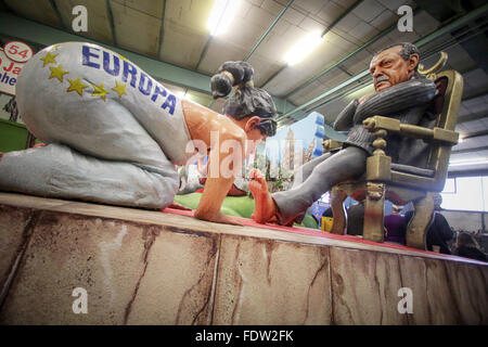 Mainz, Germany. 02nd Feb, 2016. Float 122 entitled 'Europe regulates immigration' features a woman (L) named Europe kissing the feet of Turkey's President Recep Tayyip Erdogan, in the float hall of the Mainz Carnival Association (MCV) in Mainz, Germany, 02 February 2016. The MCV invited journalists to a preview of this year's floats for the upcoming Shrove Monday carnival parade. Photo: FREDRIK VON ERICHSEN/dpa/Alamy Live News Stock Photo