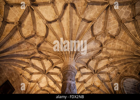 Portugal, Lisbon, rib vault in treasury of the Church of Santa Maria at Jeronimos Monastery Stock Photo