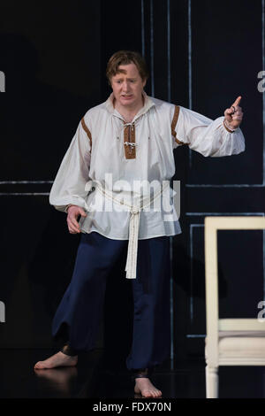 Leeds, UK. 1st February 2016. Opera North performing ‘Cosi Fan Tutte  by Mozart, directed by Tim Alberry. L to R, Nicholas Watts as Fernando,   Credit:  Jeremy Abrahams / Alamy Live News Stock Photo