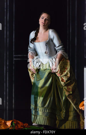 Leeds, UK. 1st February 2016. Opera North performing ‘Cosi Fan Tutte  by Mozart, directed by Tim Alberry. Maire Flavin as Fiordiligi, Credit:  Jeremy Abrahams / Alamy Live News Stock Photo