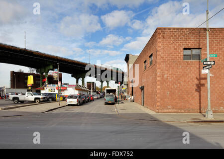 New York City, USA, Strassenbruecke the Gowanus Expressway in Brooklyn Stock Photo