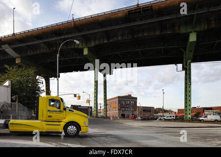 New York City, USA, Strassenbruecke the Gowanus Expressway in Brooklyn Stock Photo