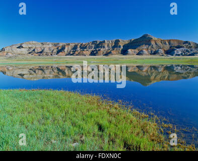 badlands near alamy formation hell jordan creek reflected peck fort arm dry lake