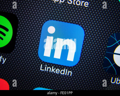 LinkedIn professional social networking app logo on screen of smart phone Stock Photo