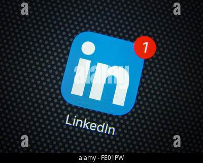 LinkedIn professional social networking app logo on screen of smart phone Stock Photo