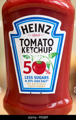 50% less sugar label on a bottle of Heinz Tomato Ketchup Stock Photo