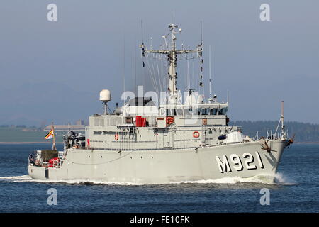 BNS Lobelia (M921), a Flower-class (Tripartite) minehunter of the Belgian Navy, during Exercise Joint Warrior 15-1. Stock Photo