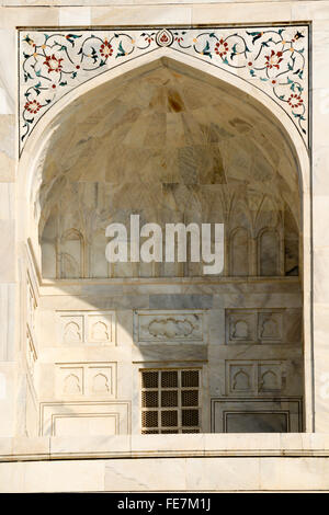 Close Up View Of The Taj Mahal. Agra, Uttar Pradesh, India, UNESCO World Heritage Site Stock Photo