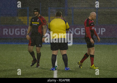 Celtic Rail Barbarians and Cardiff Lions begin play in wet conditions at Cardiff Arms Park Stock Photo