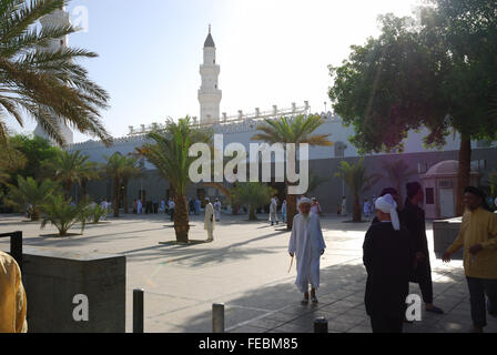 Muslim men at prayer, Salah Muslim Prayer in Umayyad 
