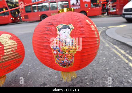 Charing Cross Road, London, UK. 5th February 2016. Chinatown prepares for the New Year celebrations as decorations are put up Stock Photo