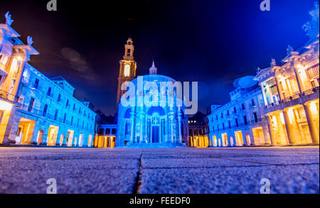 Gijon, Spain. 5th February, 2016. Outside of Laboral Theatre in Gijon, Spain, where Swedish singer-songwriter Kristian Matsson, who is known under  the stage name of ‘The Tallest Man on Earth’, perfoms live on the tour of his new album ‘Dark bird is home’. Credit:  David Gato/Alamy Live News Stock Photo