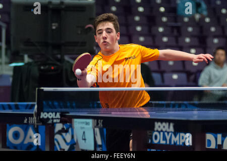 Greensboro, North Carolina, US. 5th Feb, 2016. Feb. 5, 2016 - Greensboro, N.C., USA - SHARON ALGUETTI returns a serve from Michael Landers in the men's semi-finals on the second day of the 2016 U.S. Olympic Table Tennis Trials. Alguetti defeated Landers to advance to Friday's final. The top three men and women from the trials move on to compete in April at the 2016 North America Olympic Qualification tournament in Ontario, Canada. The 2016 Summer Olympics will be held in Rio De Janeiro, Brazil, Aug. 5-21. © Timothy L. Hale/ZUMA Wire/Alamy Live News Stock Photo