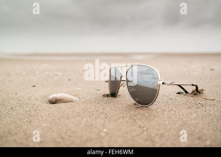 Blackpool,UK. 7th February 2016. weather news. Not a lot of need for the sunglasses as it's a cold,windy and dull day at the coast in Blackpool. Credit: Gary Telford/Alamy live news Stock Photo