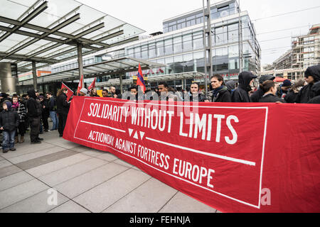 Dresden, Germany, 6th Febuary, 2016. Various factions of the antifascist movement rally at Dresden’s cerntral station, under the banner of the Europe-wide rally 'Solidarity without Limits'. The Demonstration is against the Europe-wide Pegida-rally 'Fortress Europe'. Credit:  Leon Breiter/Alamy Live News Stock Photo