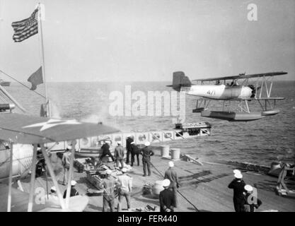 O2 Observation Aircraft The Vought O2U Corsair was a U.S. Navy biplane reconnaissance and ...