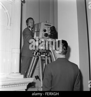 The first broadcast of the Finnish Independence Day celebrations, 6121957 Stock Photo