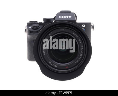SONY A7Sii full-frame digital mirrorless camera release in 2015 with Sony / Zeiss 16-35mm lens Stock Photo