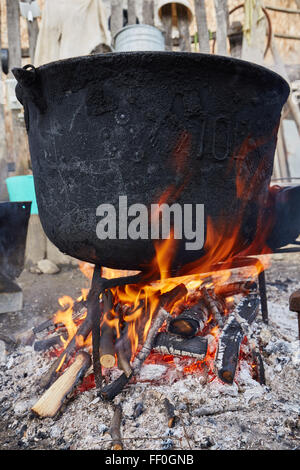 Large cast iron pot hi-res stock photography and images - Alamy