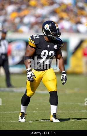 Cincinnati Bengals outside linebacker James Harrison warms up prior to an  NFL football game against the Pittsburgh Steelers, Monday, Sept. 16, 2013,  in Cincinnati. (AP Photo/David Kohl Stock Photo - Alamy