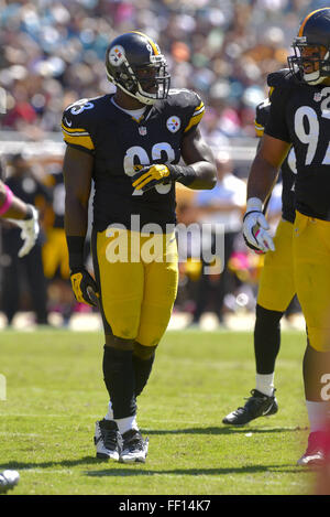 Pittsburgh Steelers outside linebacker Jason Worilds (93) performs shadow  drills with the other linebackers during NFL football training camp in  Latrobe, Pa., on Wednesday, July 31, 2013. (AP Photo/Keith Srakocic Stock  Photo - Alamy