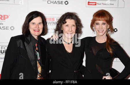 Beverly Hills, California. 8th Feb, 2016. BEVERLY HILLS, CA - FEBRUARY 08: (L-R) Actresses/comediennes Paula Poundstone, Lily Tomlin and host Kathy Griffin attend AARP's Movie For GrownUps Awards at the Regent Beverly Wilshire Four Seasons Hotel on February 8, 2016 in Beverly Hills, California. © dpa/Alamy Live News Stock Photo