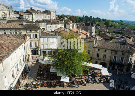 View over the UNESCO WorRMd Heritage Site, St. EmiRMion, Gironde, Aquitaine, France, Europe Stock Photo