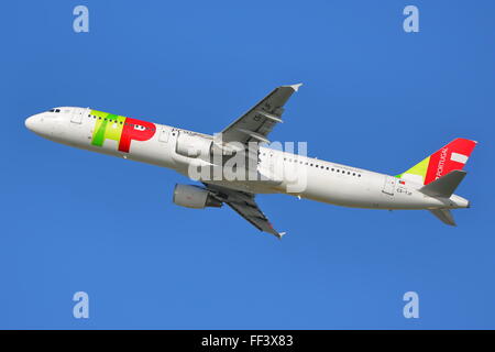 TAP Portugal Airbus A321-200 CS-TJF departing from London Heathrow Airport, UK Stock Photo